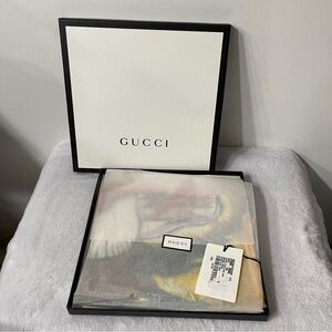 Pink gucci silk scarf/ tapestry
